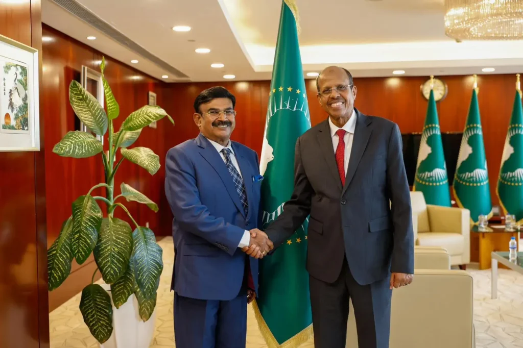 Africa-India Cooperation: Mahmoud Ali Youssouf Holds Talks with the President of the Africa India Economic Foundation