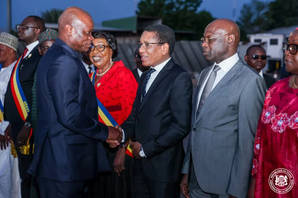 Forum africain de l’eau : Le Président gabonais Brice Clotaire Oligui Nguema, premier chef d’État à fouler le sol tchadien