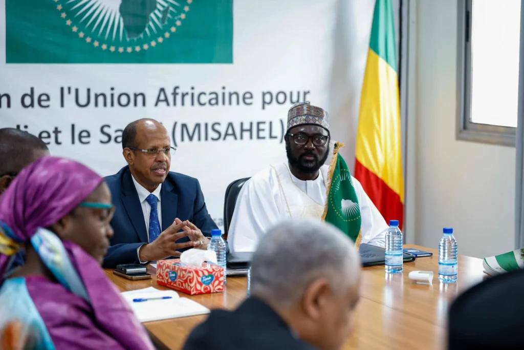 Mahmoud Ali Youssouf réaffirme l’engagement de l’Union africaine au Mali : un signal fort pour la paix et la stabilité au Sahel
