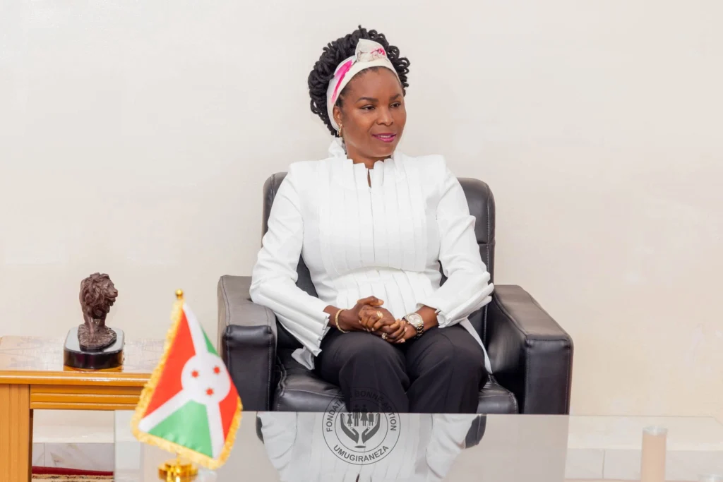 Burundi: la Primera Dama Angeline Ndayishimiye recibirá el Premio de Población de las Naciones Unidas 2026 La Primera Dama de Burundi, Angeline Ndayishimiye, galardonada con el Premio de Población de las Naciones Unidas 2026