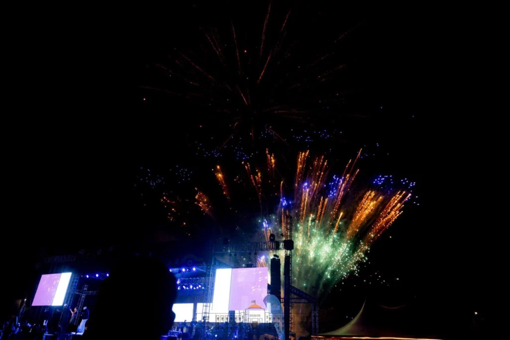 Umutwenzi Festival: President Evariste Ndayishimiye and Burundian artists celebrate 64 years of independence Fireworks during the Umutwenzi Festival in Burundi