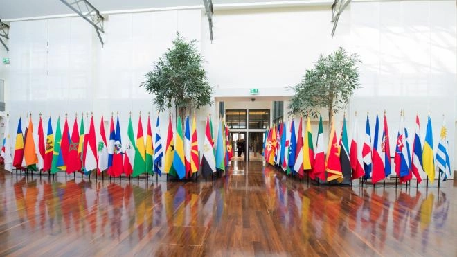 Drapeaux des États membres de la Francophonie